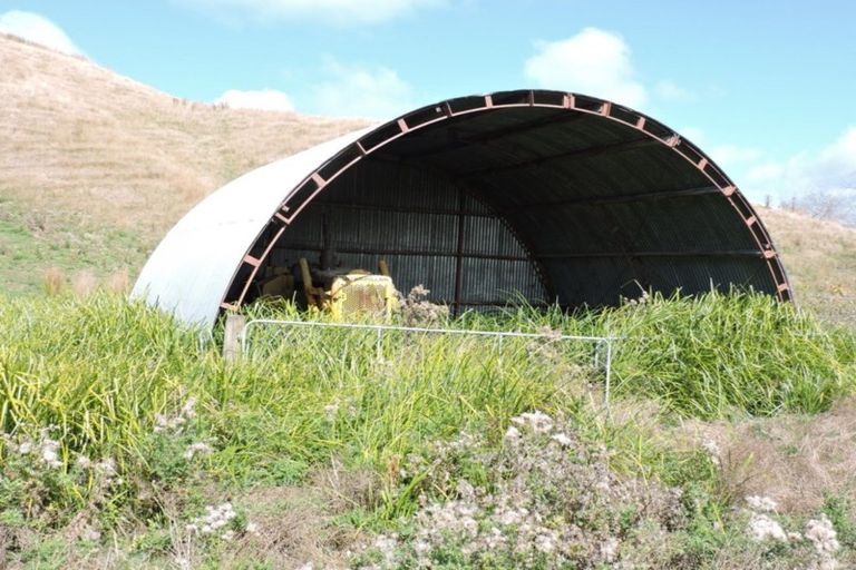 Photo of property in 1375 Wimbledon Road, Porangahau, 4292