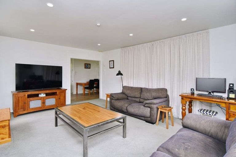 Photo of property in 150 West Belt, Rangiora, 7400