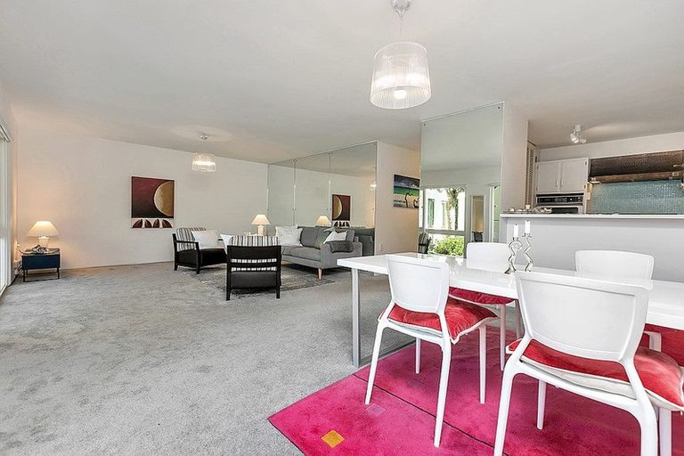 Photo of property in 3/34 Waiwera Place, Waiwera, Orewa, 0994