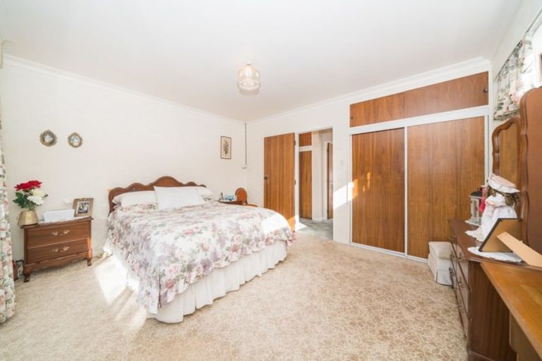 Photo of property in 166 High Street, Bulls, 4818