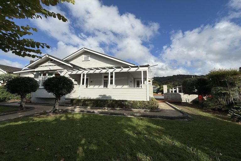 Photo of property in 6 Second Avenue, Avenues, Whangarei, 0110
