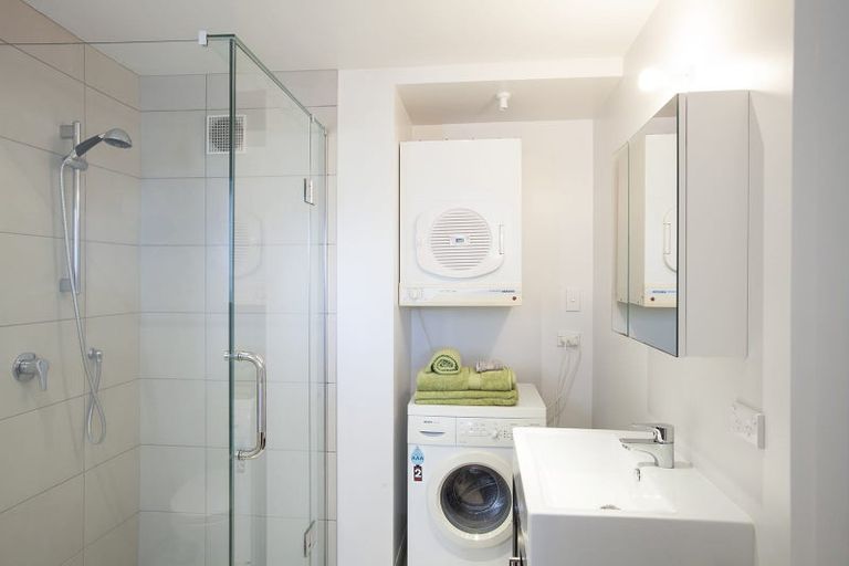 Photo of property in 3 Awanui Street, Birkenhead, Auckland, 0626