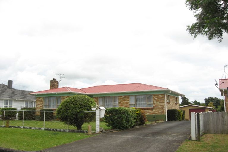 Photo of property in 6 Montgomery Avenue, Pukekohe, 2120