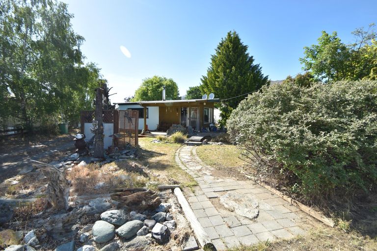 Photo of property in 9 Sutherland Road, Omarama, 9412