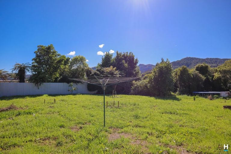 Photo of property in 10 Carroll Street, Runanga, 7803