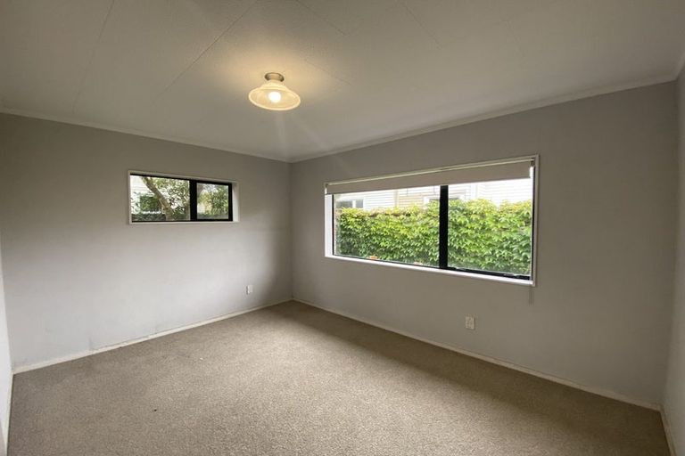 Photo of property in 5c Rawhiti Street, Vogeltown, New Plymouth, 4310