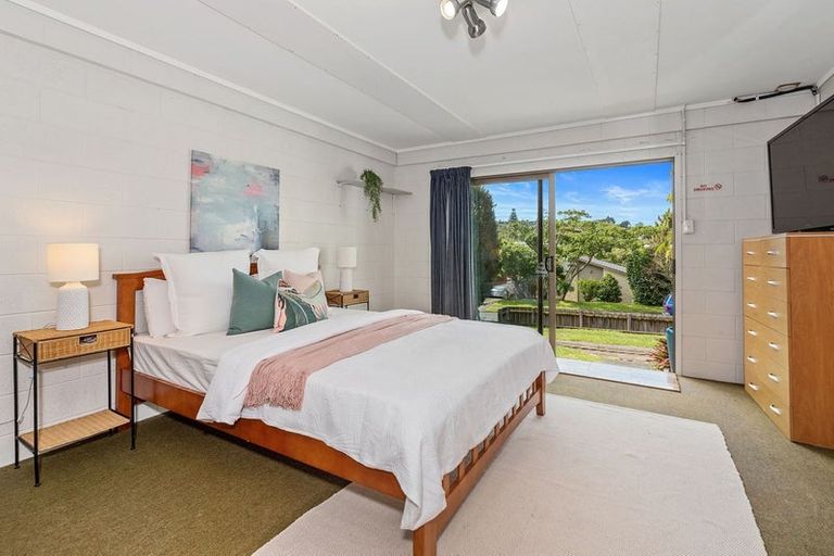 Photo of property in 28 Stapleford Crescent, Browns Bay, Auckland, 0630