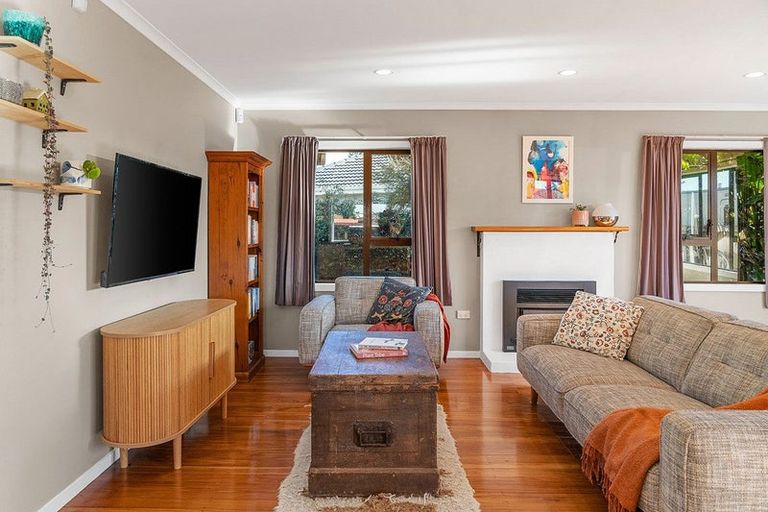 Photo of property in 169 Welcome Bay Road, Welcome Bay, Tauranga, 3112
