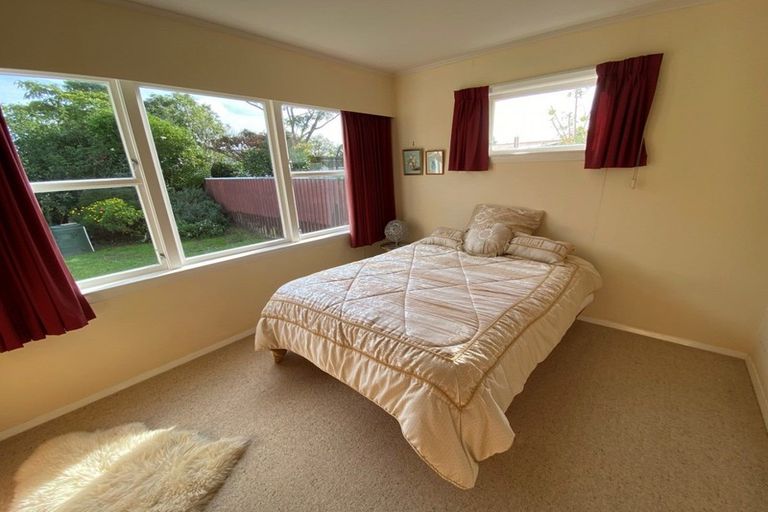 Photo of property in 17 Rennie Avenue, Milson, Palmerston North, 4414