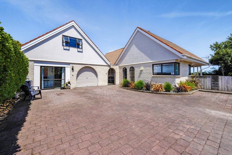 Photo of property in 288e Mangorei Road, Merrilands, New Plymouth, 4312