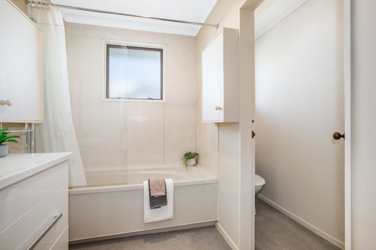 Photo of property in 2/27 Tama Street, Alicetown, Lower Hutt, 5010