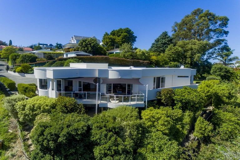 Photo of property in 6 Roslyn Road, Bluff Hill, Napier, 4110