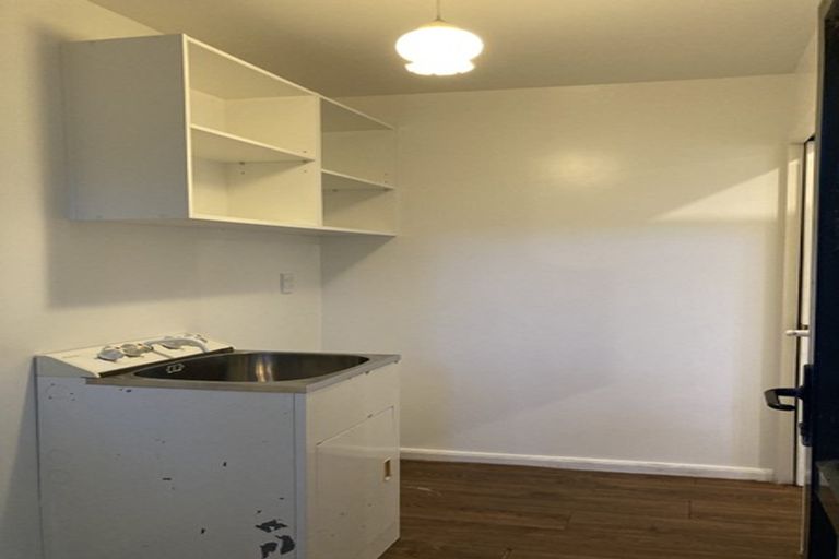 Photo of property in 227 The Parade, Island Bay, Wellington, 6023