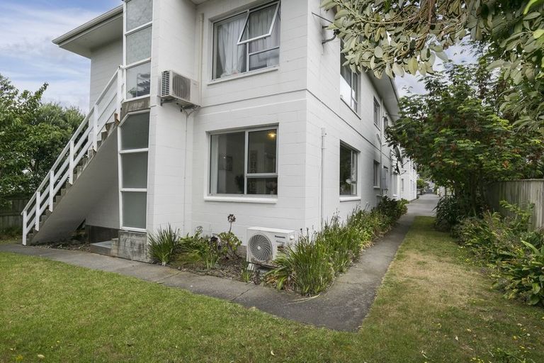 Photo of property in 7/69 Freyberg Street, Lyall Bay, Wellington, 6022