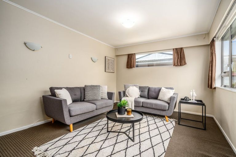 Photo of property in 40 Lincoln Avenue, Tawa, Wellington, 5028