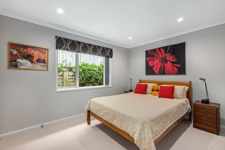 Photo of property in 15 Seaview Crescent, Hatfields Beach, Orewa, 0931