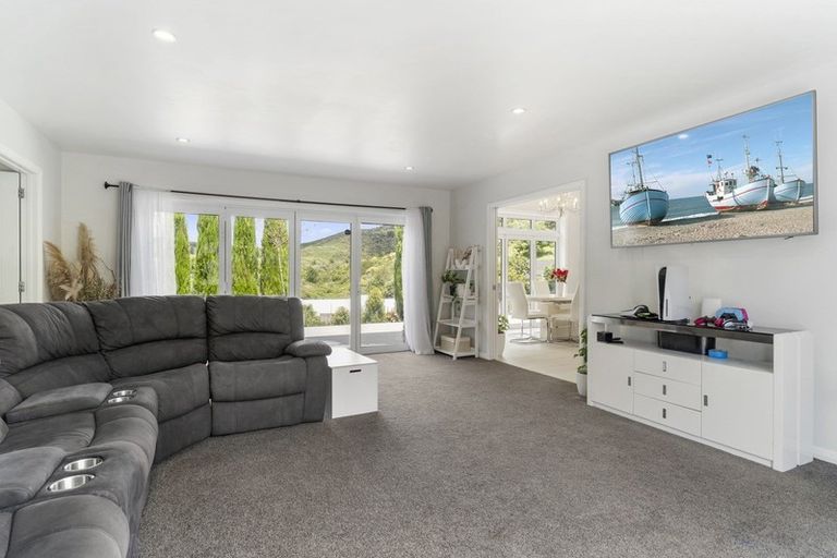 Photo of property in 44 Blackberry Way, Welcome Bay, Tauranga, 3175