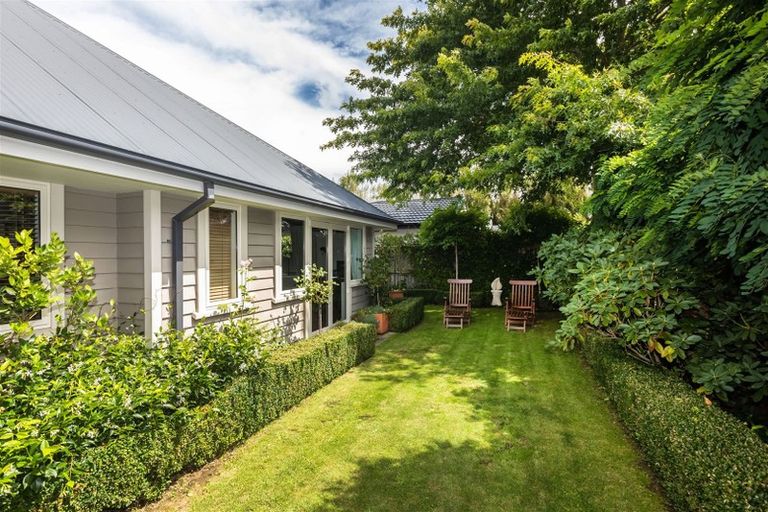 Photo of property in 1 Brookfield Drive, Northwood, Christchurch, 8051