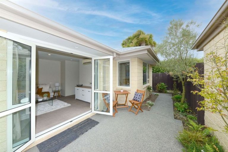 Photo of property in 3 Munro Street, Redwood, Christchurch, 8051