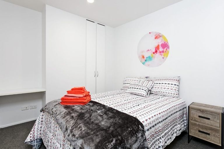 Photo of property in Harvard On Hobson Apartments, 9e/147 Hobson Street, Auckland Central, Auckland, 1010
