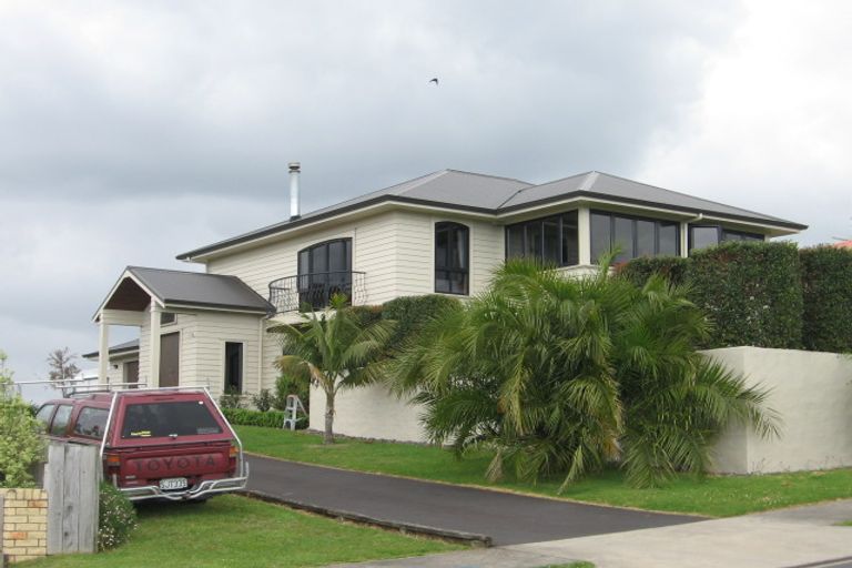 Photo of property in 8 Owen Place, Omokoroa, 3114