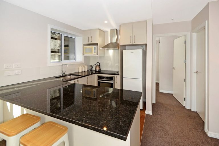 Photo of property in 2/31 Heathcote Road, Castor Bay, Auckland, 0620