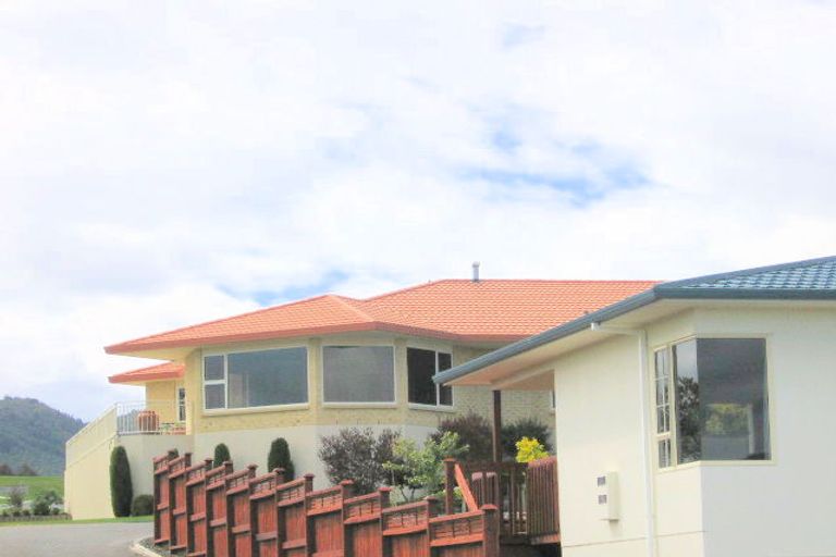 Photo of property in 85 Arrowsmith Avenue, Waipahihi, Taupo, 3330