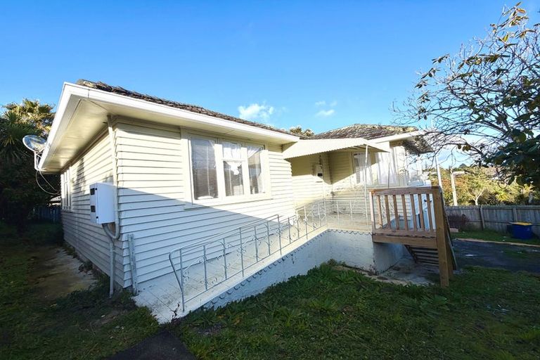 Photo of property in 50 Routley Drive, Glen Eden, Auckland, 0602