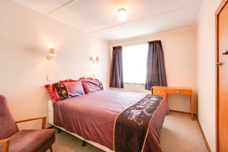 Photo of property in 14 Shackleton Street, Maraenui, Napier, 4110