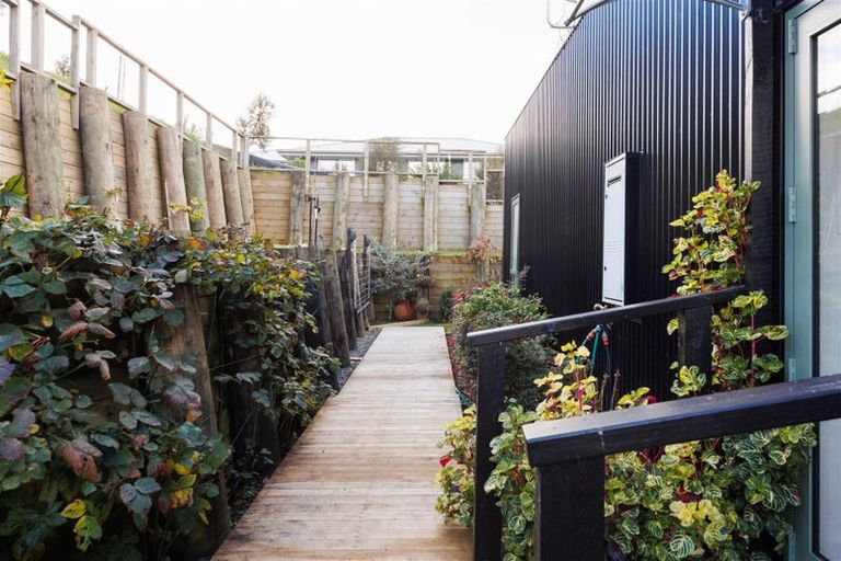 Photo of property in 121 Cashmere Drive, Fitzherbert, Palmerston North, 4410