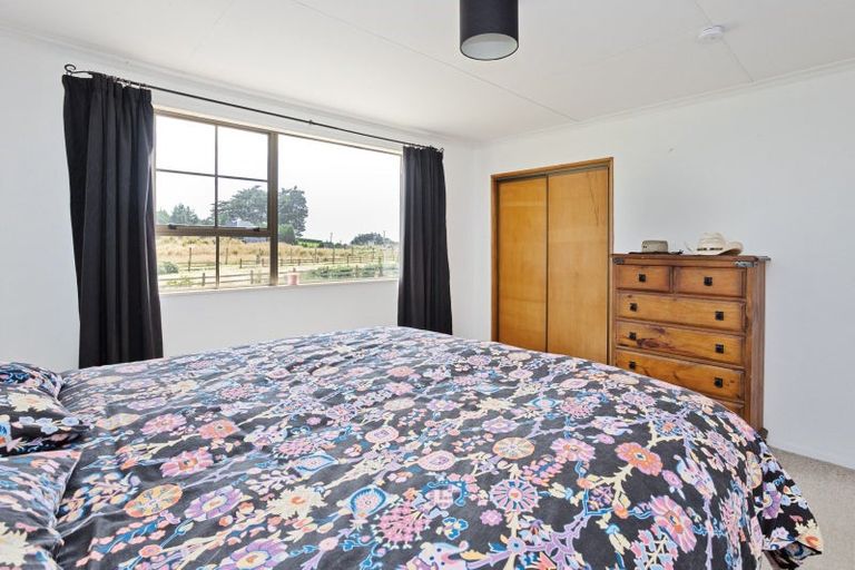 Photo of property in 25 Mclauchlan Road, Omaui, Invercargill, 9877