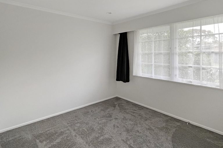 Photo of property in 1 Rakino Place, Awapuni, Palmerston North, 4412