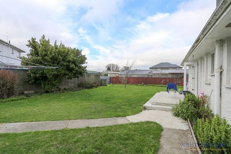 Photo of property in 6 Janet Street, Upper Riccarton, Christchurch, 8041