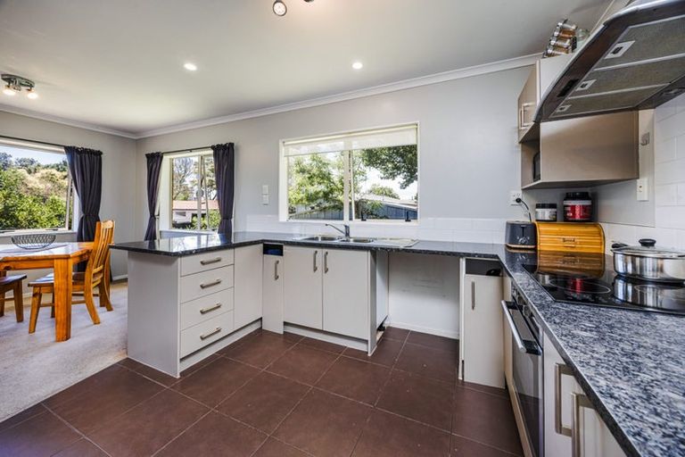 Photo of property in 12 Prado Drive, Pukekohe, 2120