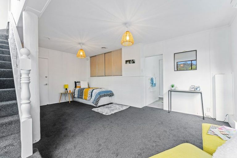 Photo of property in 61 Pemberton Avenue, Bayview, Auckland, 0629