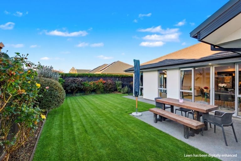 Photo of property in 12 Oakdene Place, Halswell, Christchurch, 8025