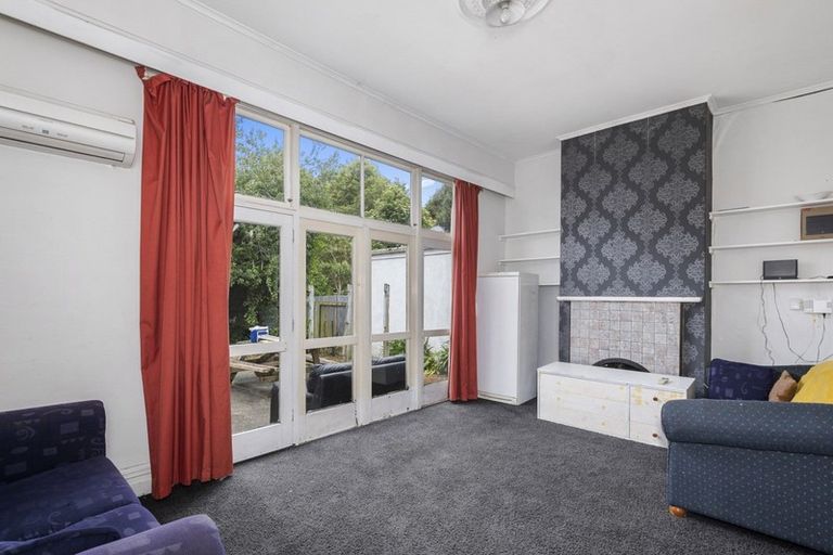 Photo of property in 1057 George Street, North Dunedin, Dunedin, 9016