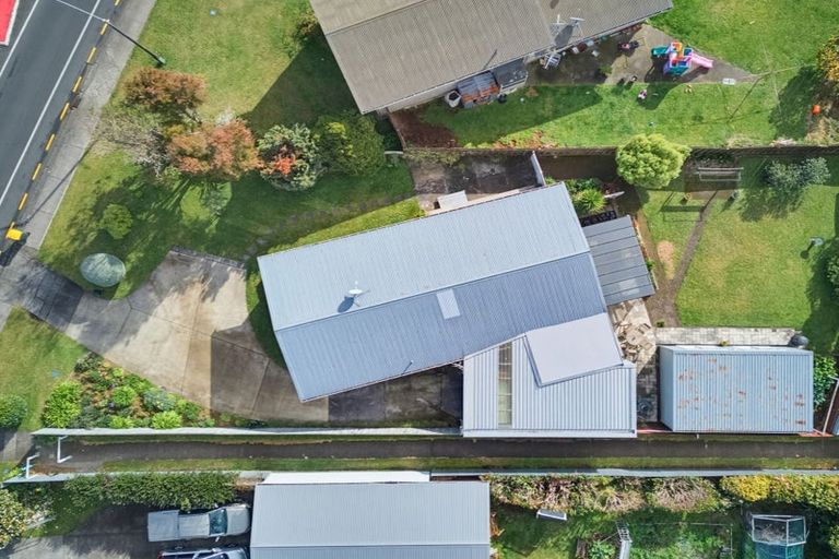 Photo of property in 205 Mangorei Road, Merrilands, New Plymouth, 4312
