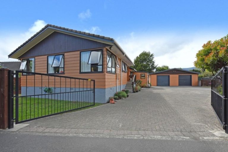 Photo of property in 36 Riverbank Street, Ebdentown, Upper Hutt, 5018