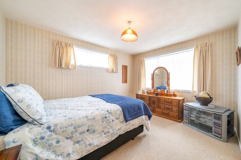 Photo of property in 4 Ruapae Grove, Trentham, Upper Hutt, 5018