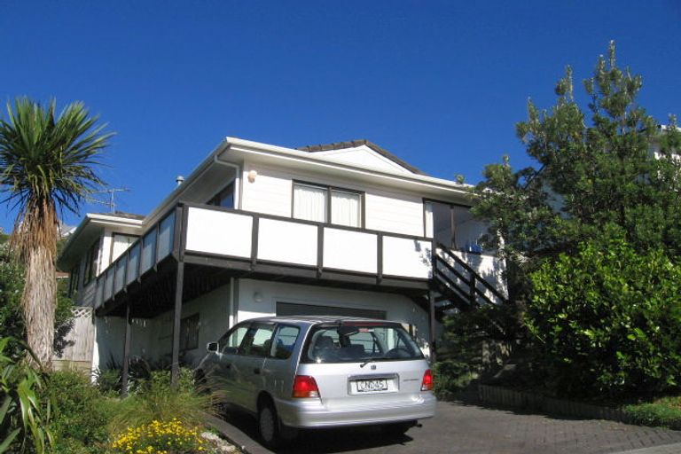 Photo of property in 13 Nalanda Crescent, Broadmeadows, Wellington, 6035