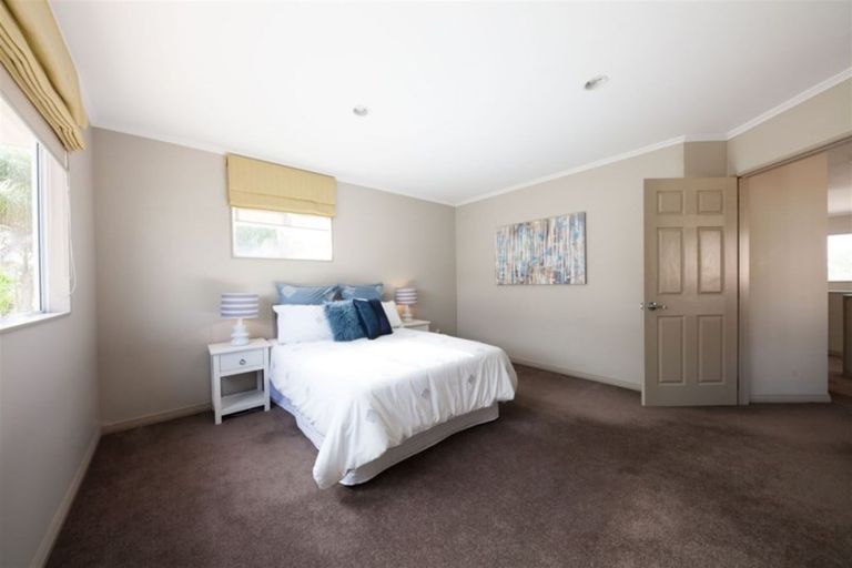 Photo of property in 18 Seacrest Drive, West Harbour, Auckland, 0618