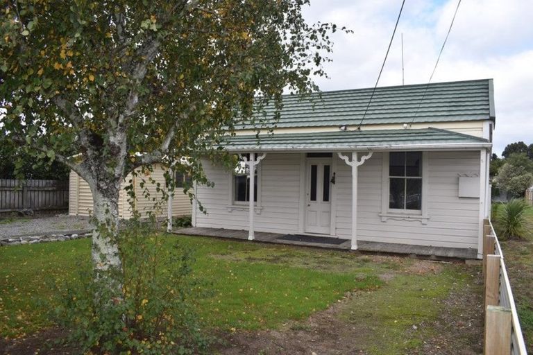 Photo of property in 35 Frederick Street, Carterton, 5713
