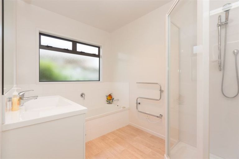 Photo of property in 54b Dillon Drive, Bell Block, New Plymouth, 4312