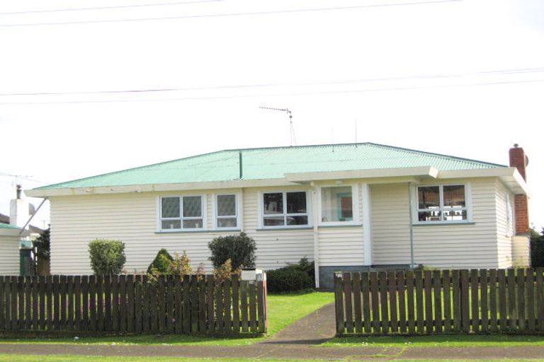 Photo of property in 14 George Street, Waitara, 4320
