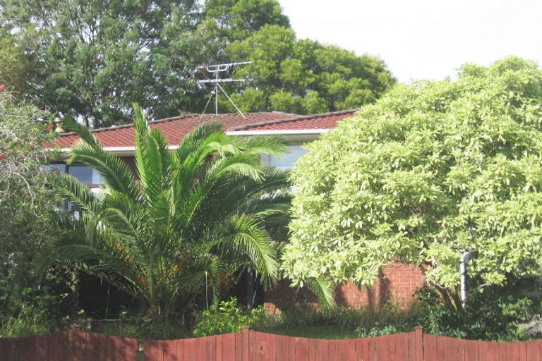 Photo of property in 4 Pendlebury Street, Green Bay, Auckland, 0604