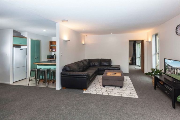 Photo of property in 89 Dunbarton Street, Redwood, Christchurch, 8051