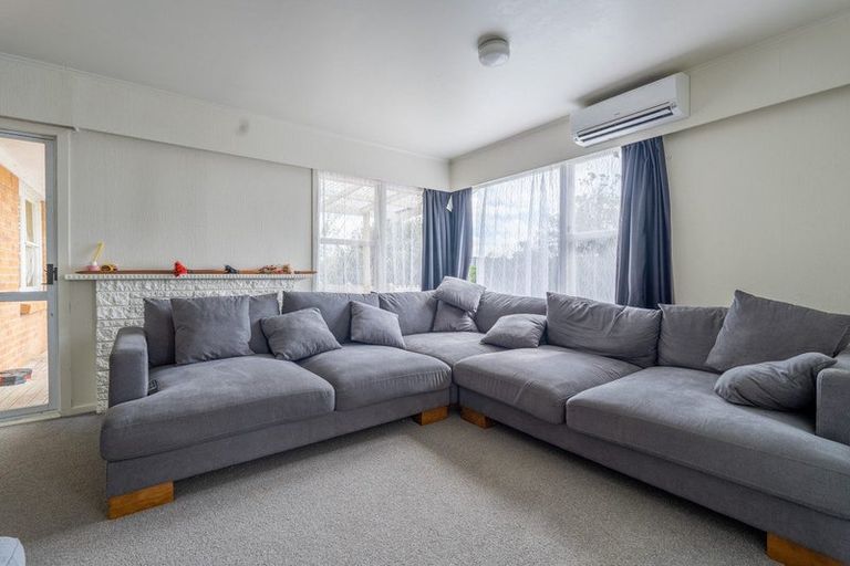 Photo of property in 17 Derrick Road, Kawakawa, 0210