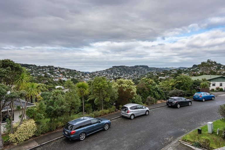 Photo of property in 14 Govind Grove, Ngaio, Wellington, 6035