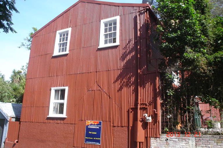 Photo of property in 32a Main Street, Hospital Hill, Napier, 4110